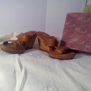 Sofft Petrela Mocha Leather Wedge Sandals Size 8 M